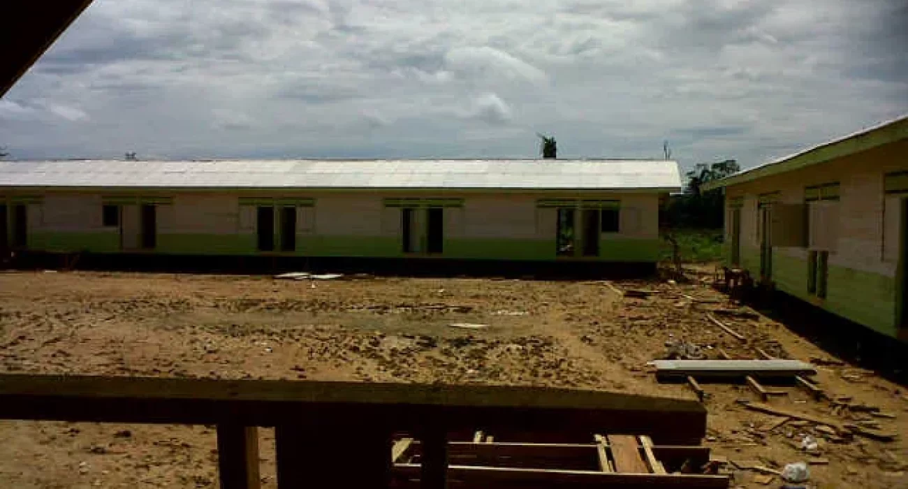 IMG-20111206-00669_result Construction